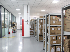 風(fēng)華產(chǎn)品倉(cāng)庫(kù)一角